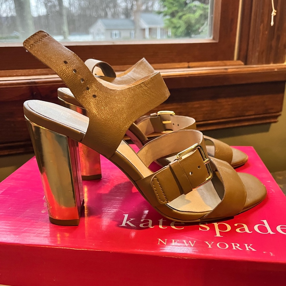 MOVING SALE! Kate Spade Tan & Gold Napa Heels